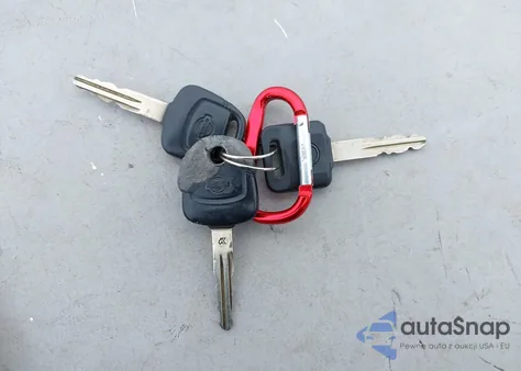 2000 Nissan Pathfinder Le/Se/Xe z USA, uszkodzony, nr VIN JN8AR07S8YW435539